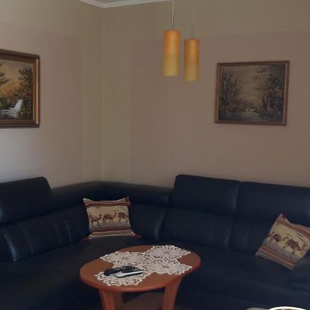 Ildi Apartman Gyenesdias Bagian luar foto
